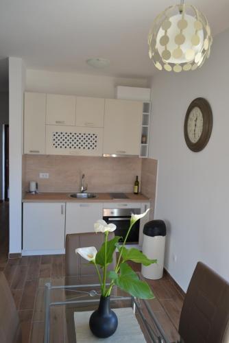 Тиват: Apartments Porat