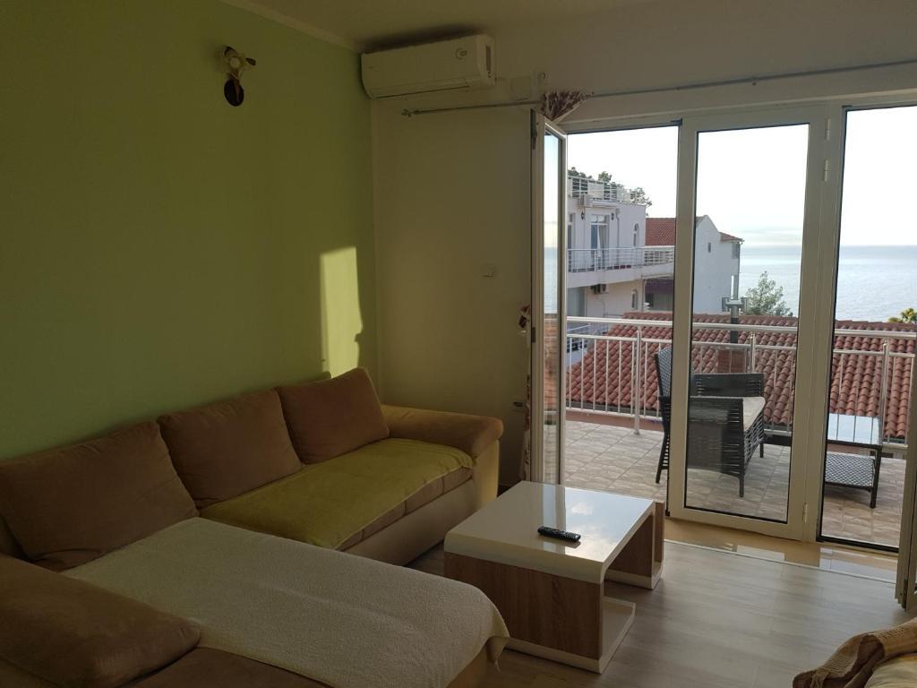 Свети-Стефан: Apartments Vukovic