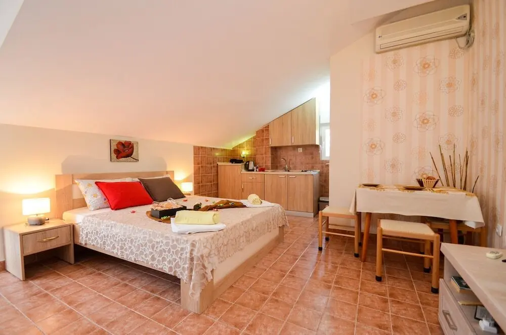 Доброта: Apartment The Sea Coast