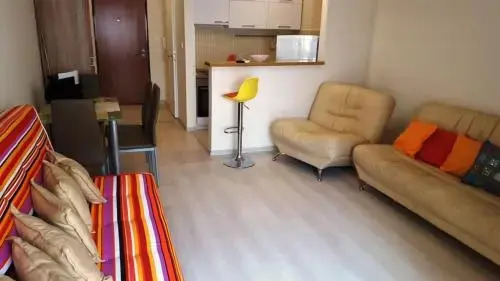 Будва: Studio Orange