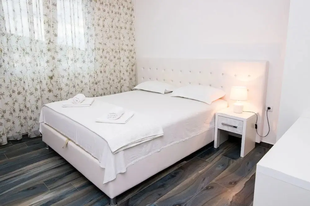Бусат: Limunada Apartments