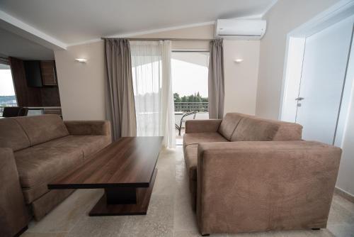 Бар: Vila Monegro