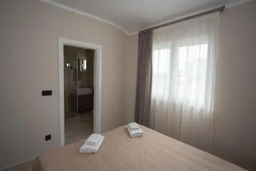 Бар: Vila Monegro