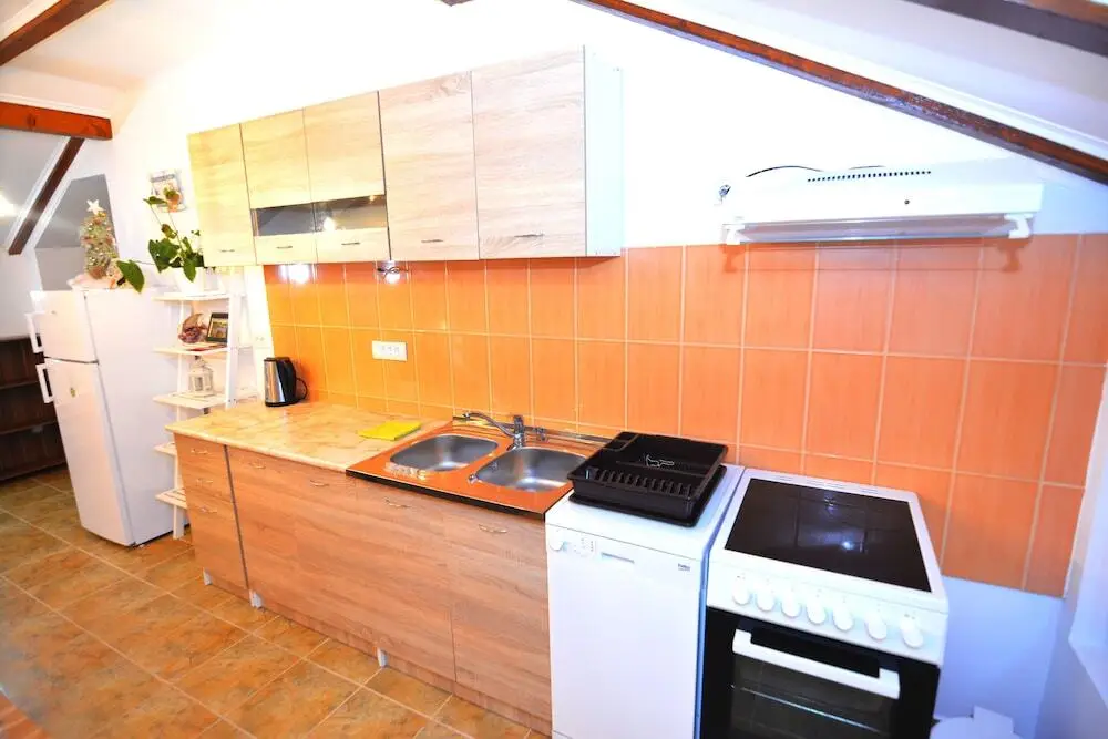 Тиват: Apartmani Raicevic