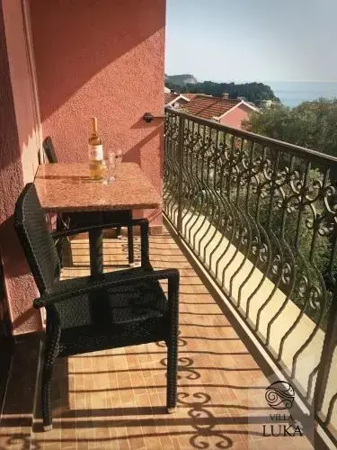 Свети-Стефан: Apartments Villa Luka