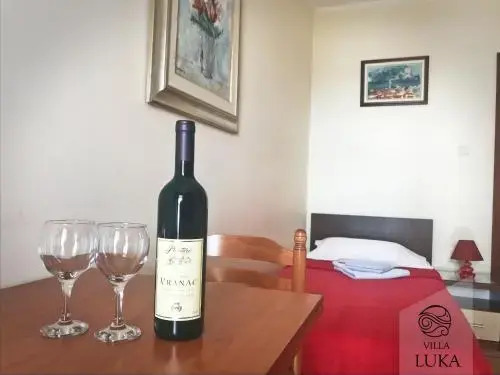 Свети-Стефан: Apartments Villa Luka