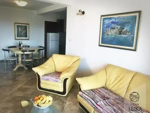 Свети-Стефан: Apartments Villa Luka