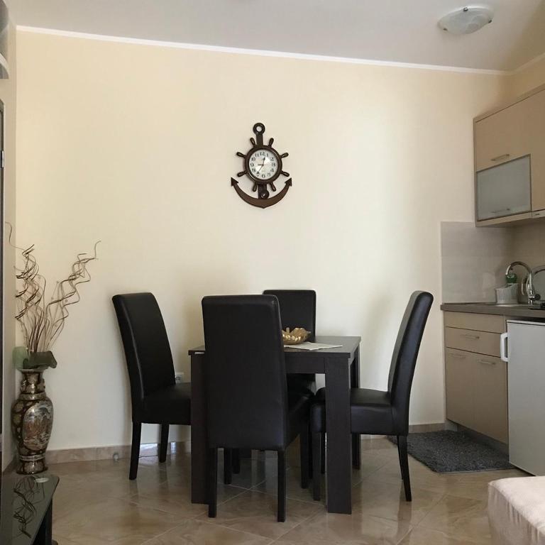 Доброта: Apartmani Nikola