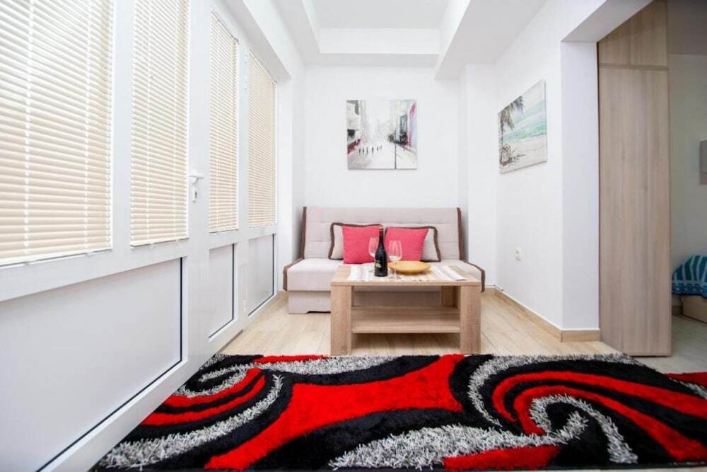 Доброта: Apartment With Shared Pool in Pr anj Montenegro