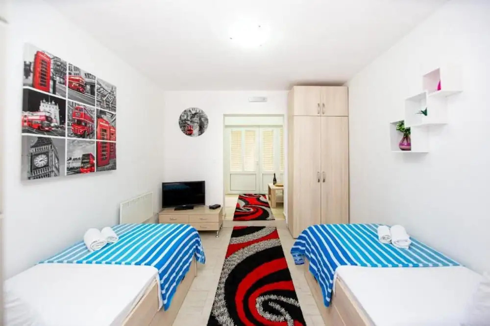 Доброта: Apartment With Shared Pool in Pr anj Montenegro