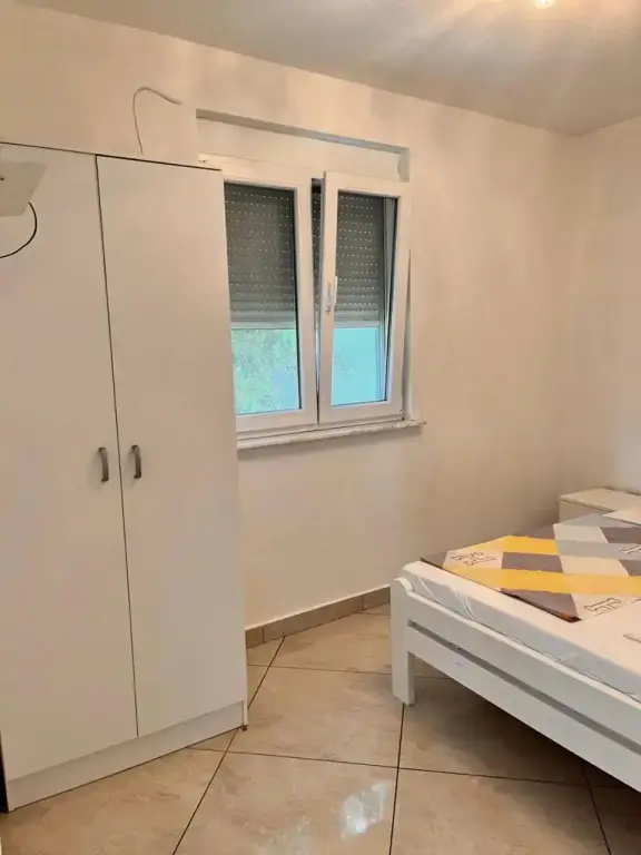 Бусат: Apartmani Bojana