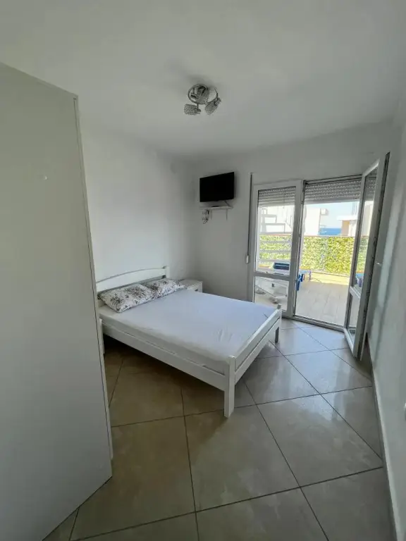 Бусат: Apartmani Bojana