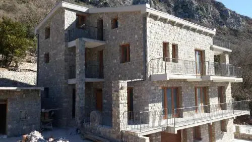 Будва: Stone House