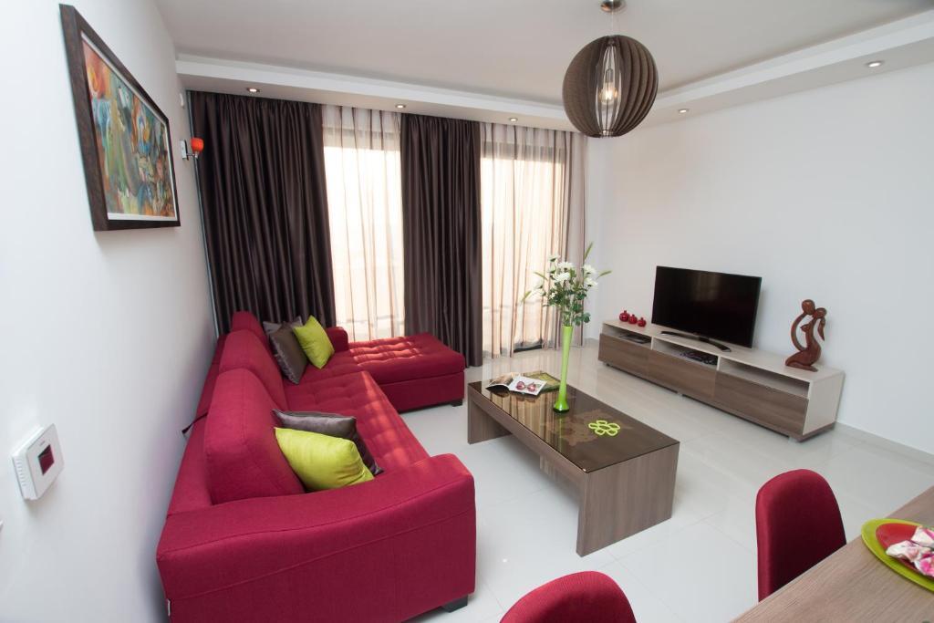Бусат: Apartment Ema Star