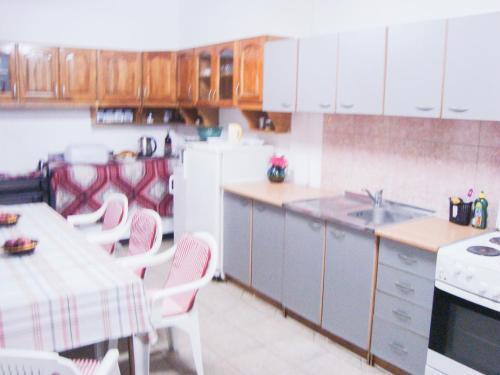 Добро Вода: Tuna Apartments