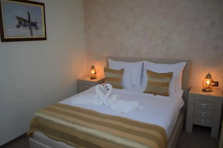 Тиват: Hotel Helada