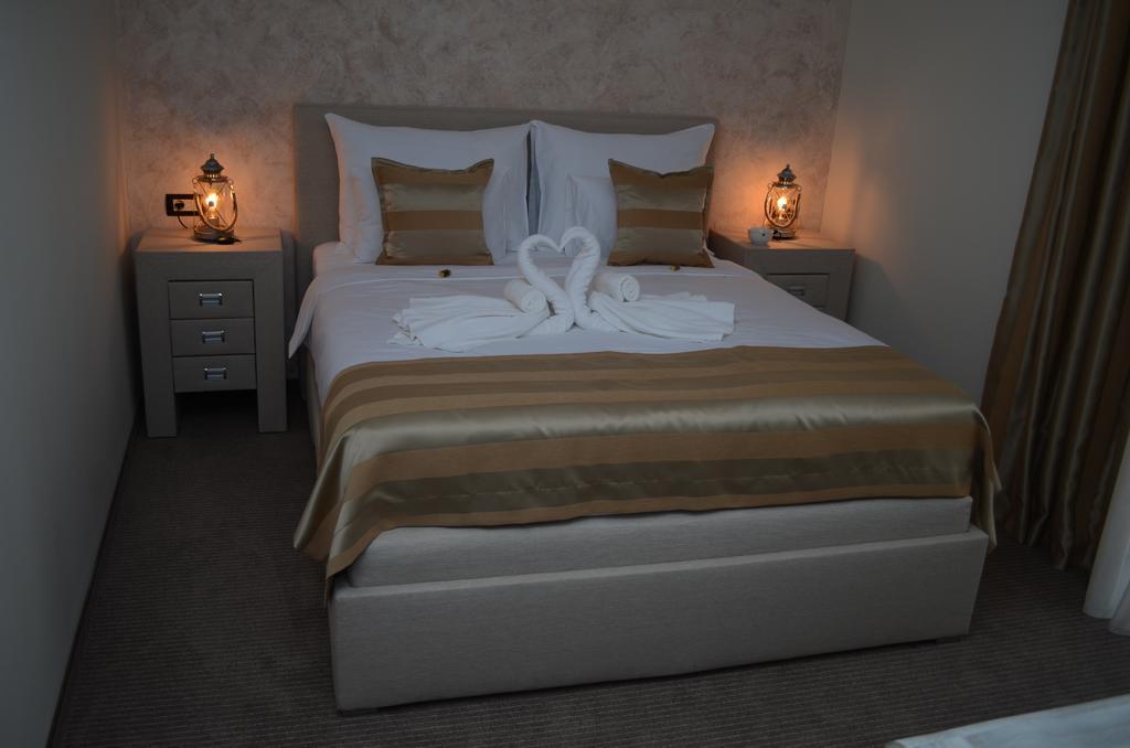 Тиват: Hotel Helada