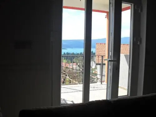 Тиват: Apartment Peka