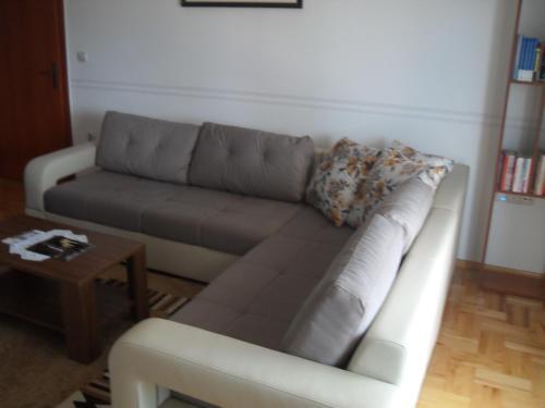 Тиват: Apartment Peka
