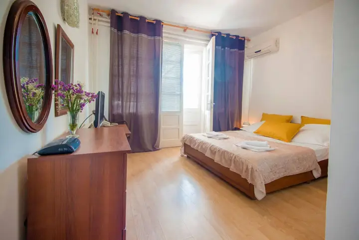 Тиват: Hotel Mimoza
