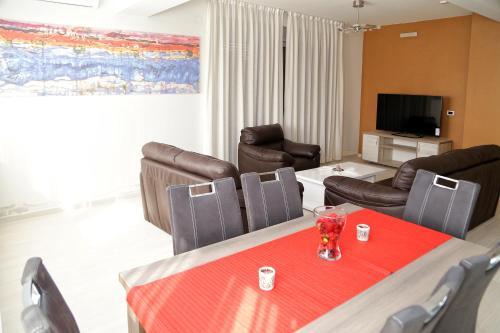 Добро Вода: Apartmani MEB