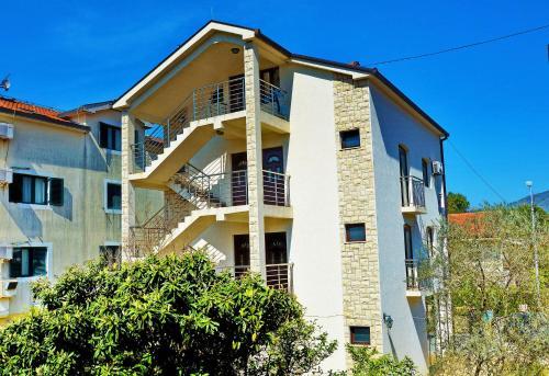 Тиват: Apartments Marinic
