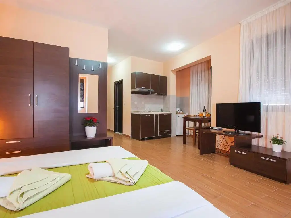 Петровац: Apartments Elite Azur