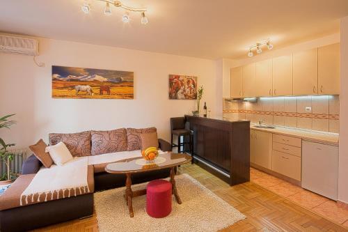 Будва: Budva Flat
