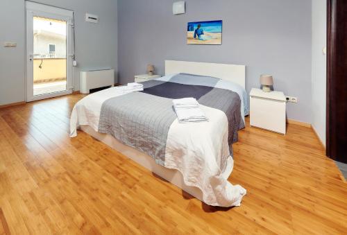 Бар: Apartments Villa FourTuna