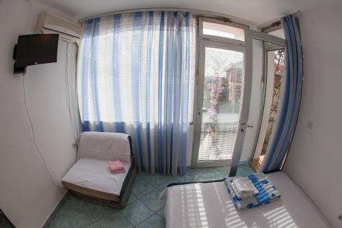 Будва: Guest House Slavuj