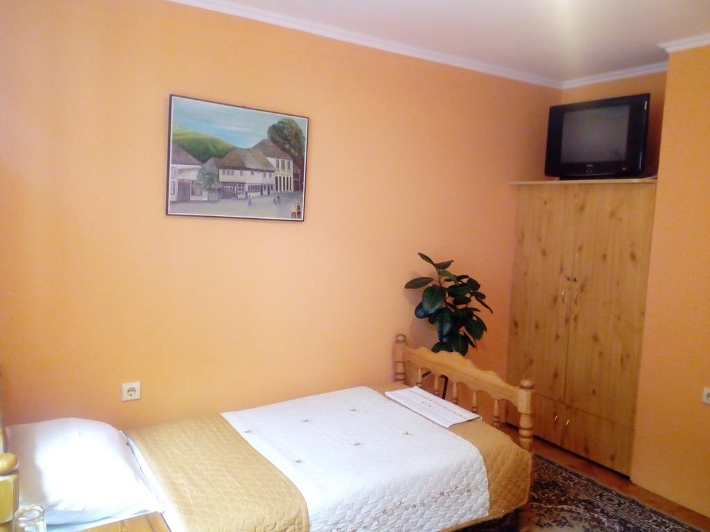 Плевля: Hotel 24 Jul