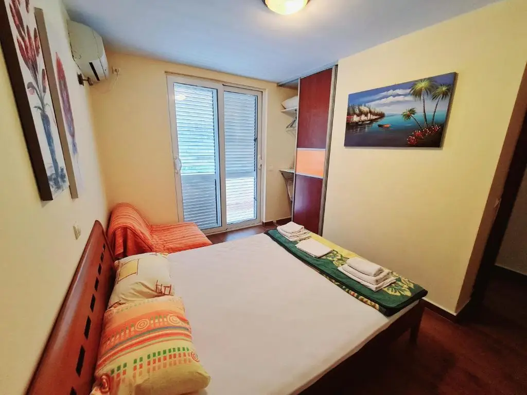 Свети-Стефан: Apartment Stefan