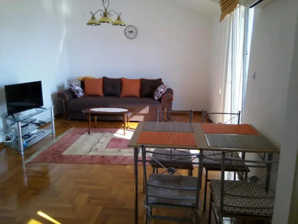 Херцег-Нови: Apartment Brace Grakalica 20b