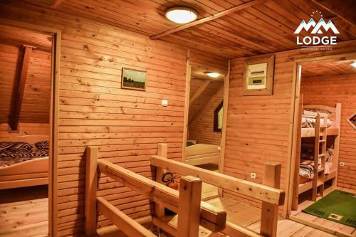Колашин: Lodge Djukic