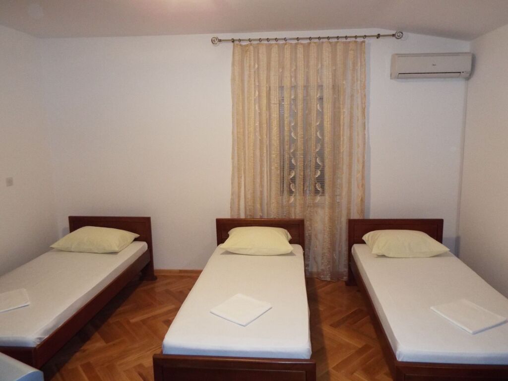Бар: Apartments Old Olive