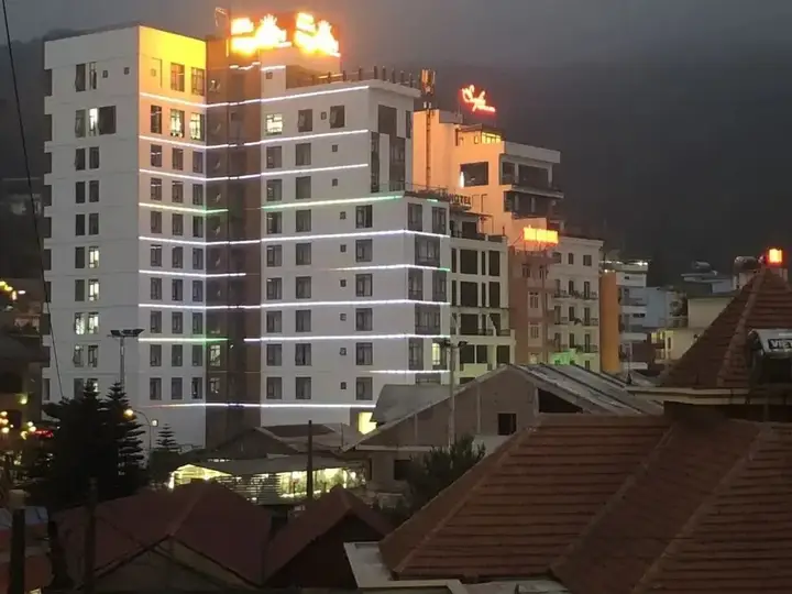 Там-Дао: Royal Huy Tam Dao