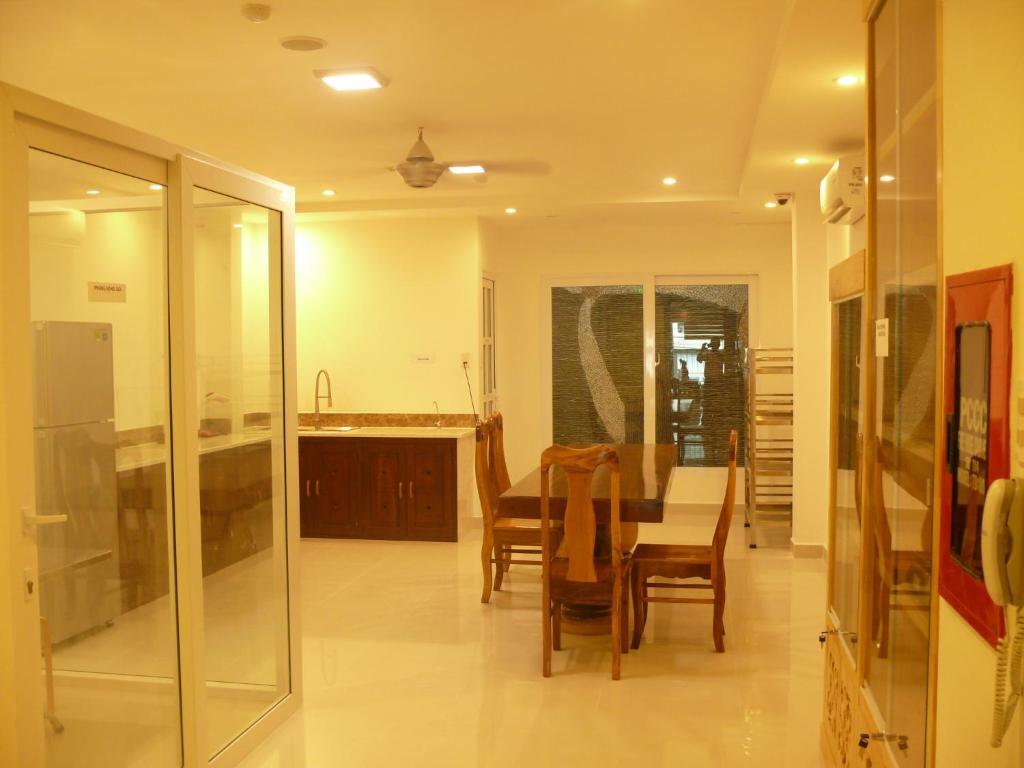 Нячанг: Rex Hotel and Apartment