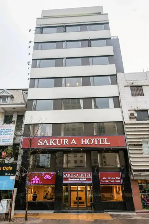 Sakura Hotel — фото 1
