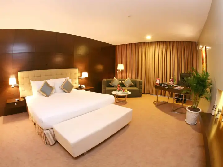 Биен-Хоа: Aurora Hotel Plaza