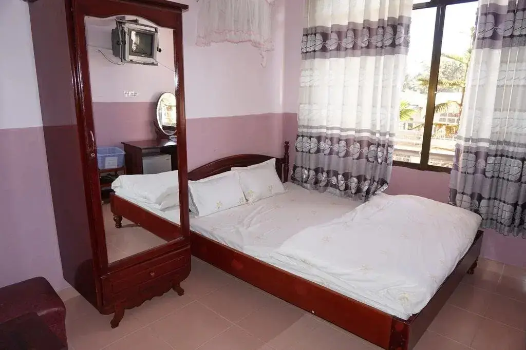 Далат: An Thuy Hotel