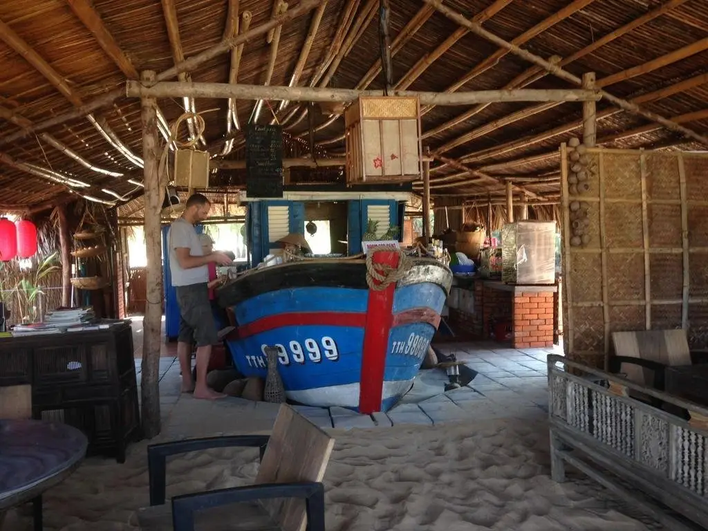 Фуванг: Beach Bar Hue Hostel