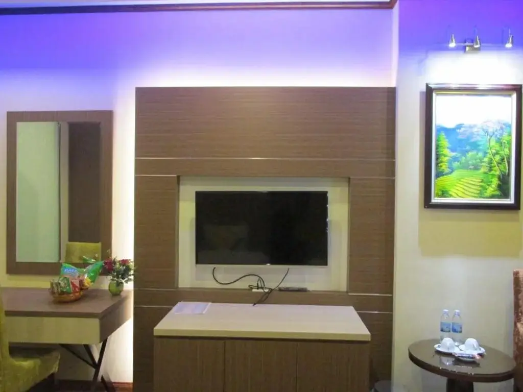Хоабинь: Hoa Dao Hotel