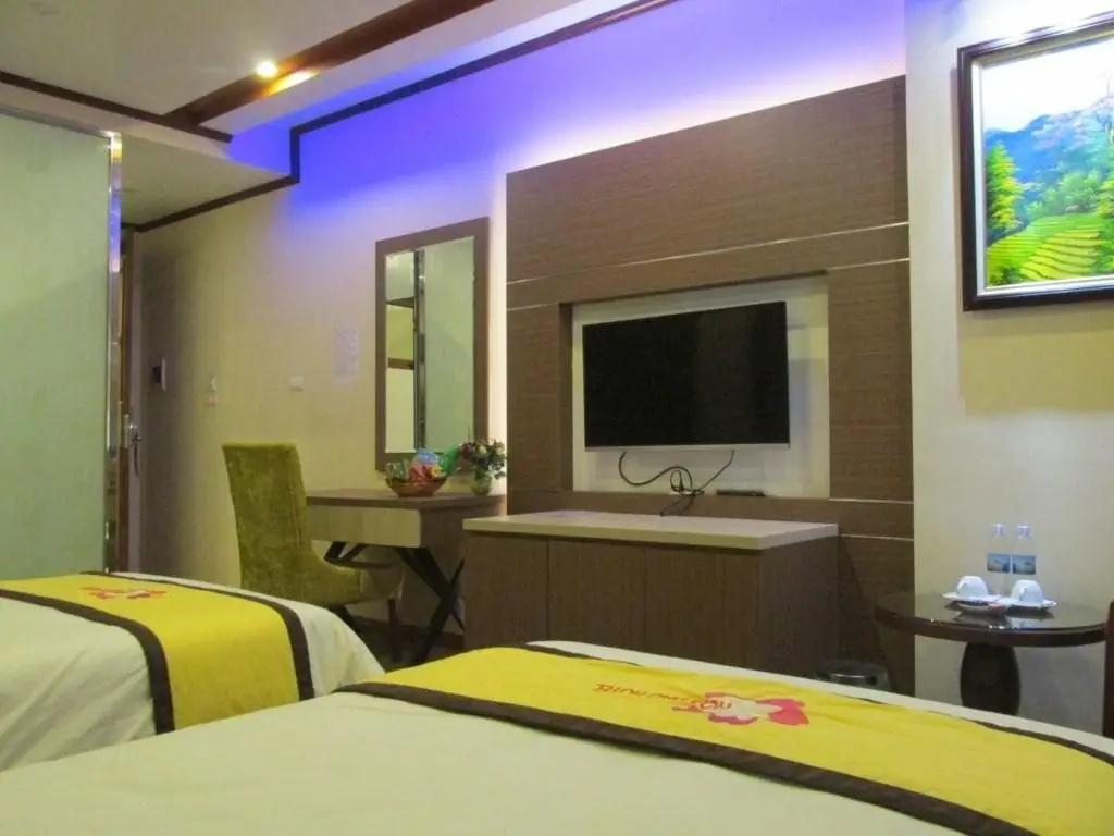 Хоабинь: Hoa Dao Hotel