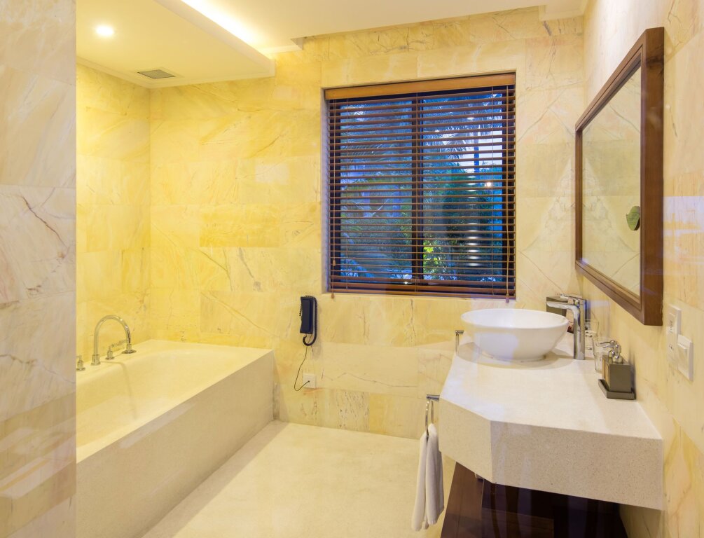 Cam Ranh Riviera Beach Resort & Spa — фото 1