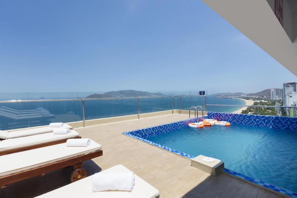 Glory Nha Trang Hotel — фото 1