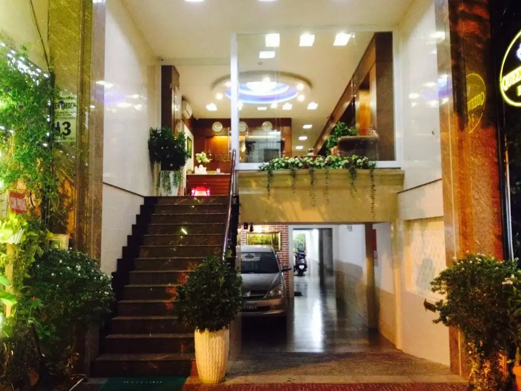 Queen Garden Hotel — фото 1