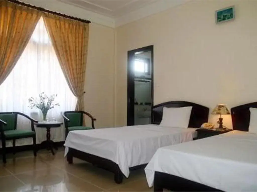 Хюэ: Thai Y Hotel
