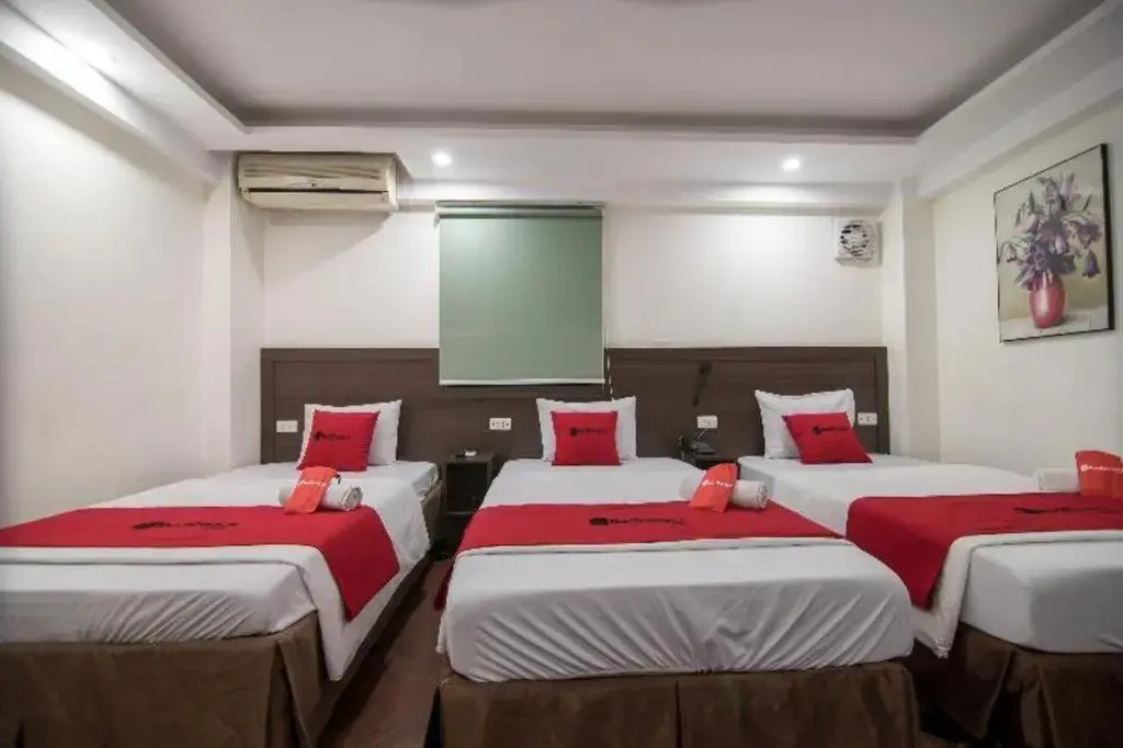 Ханой: RedDoorz near Le Van Luong Street