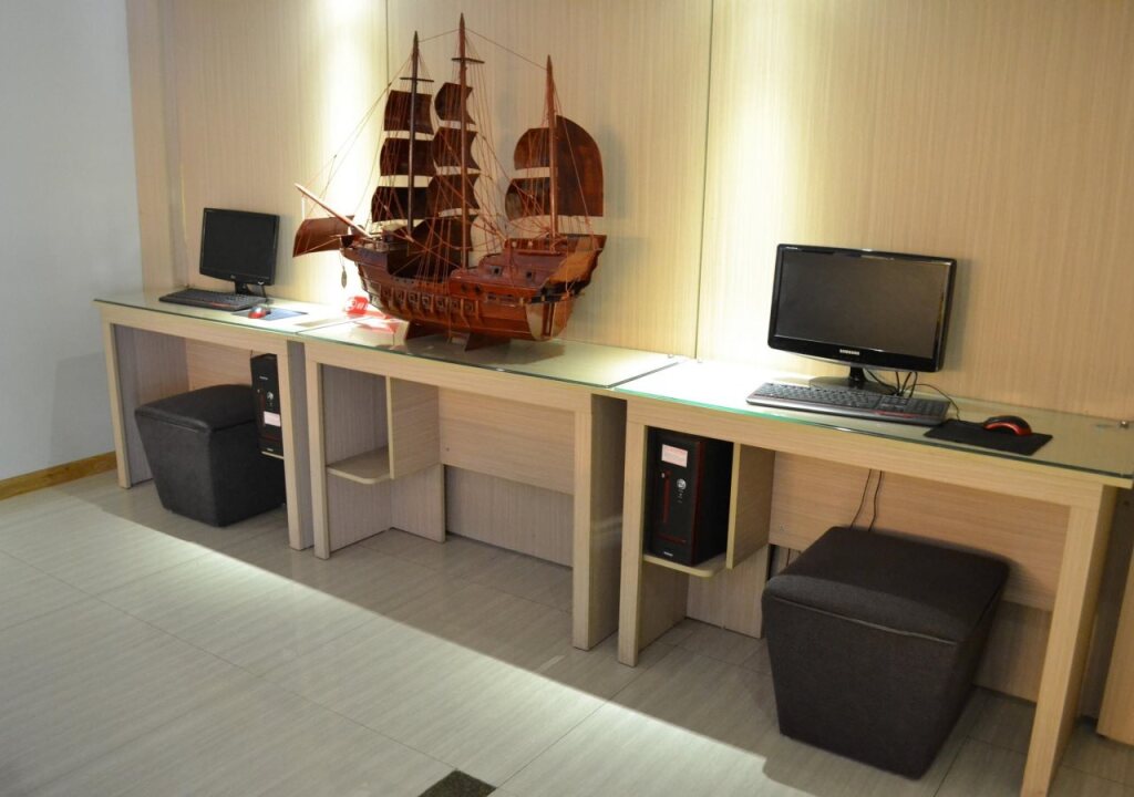 Халонг: Nam Dat Hotel by D'Lecia Ha Long