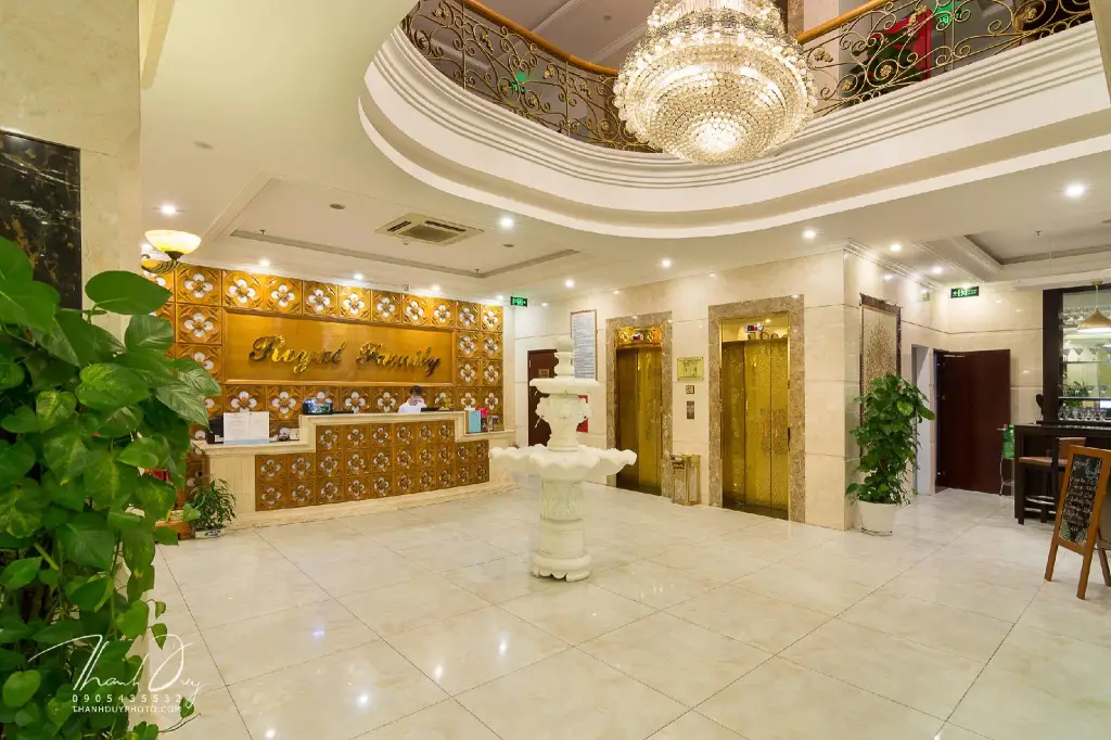 Дананг: Royal Family Hotel Da Nang